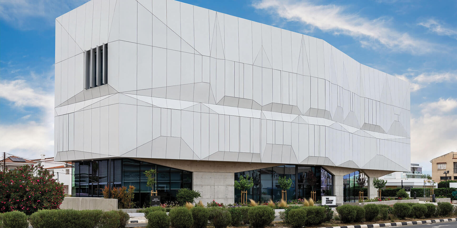-3i Surgery Centre in Nicosia-Simpraxis Architects-ekmagazine