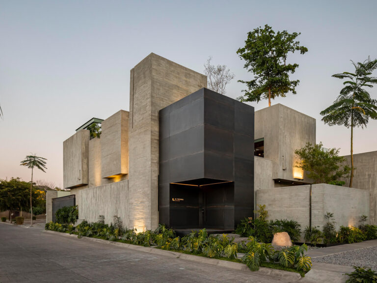 -Architecture Studio in Colima - Di Frenna Arquitectos - ekmagazine