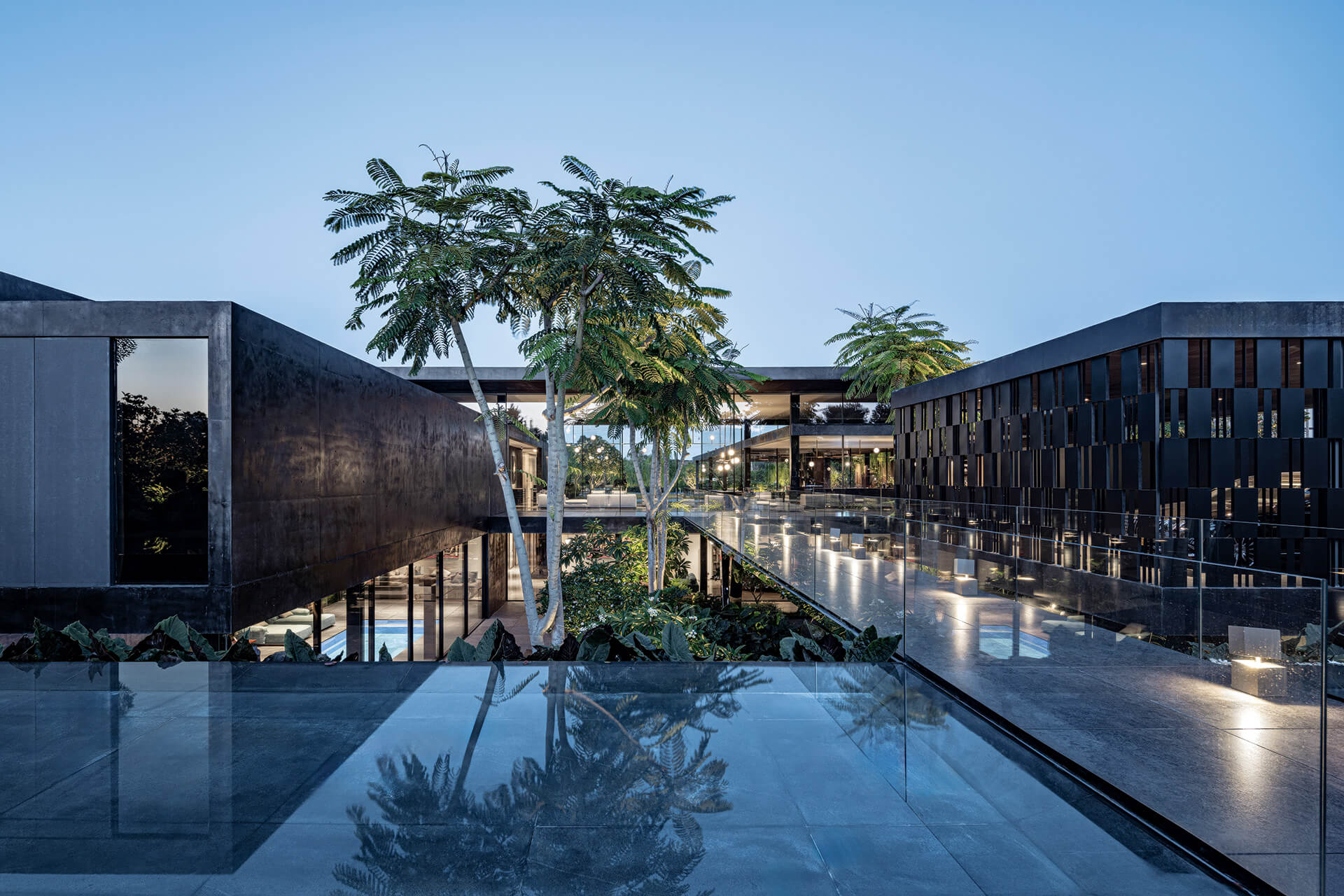 -Residence in Israel-Pitsou Kedem Architects-ekmagazine