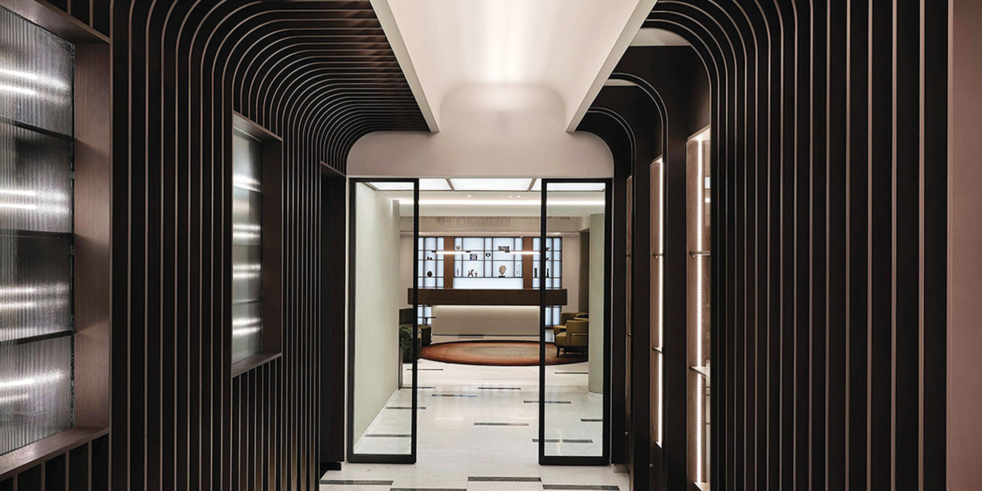 003-L-lounge-lobby_128983441-web