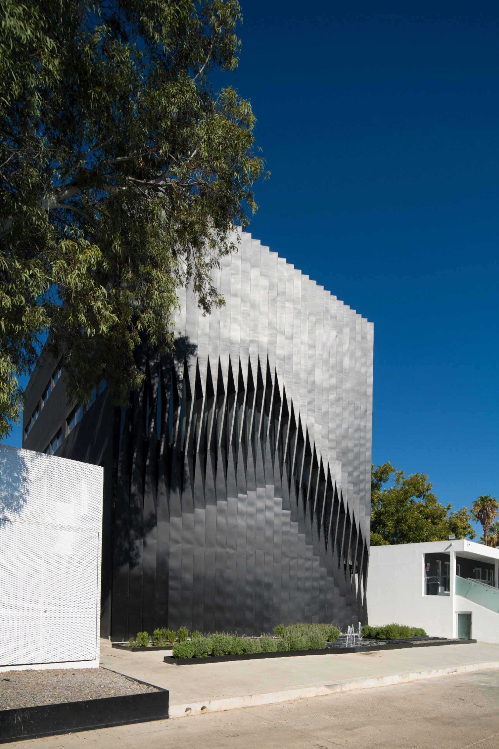 Torre Negra corner with rotated metal screen elements