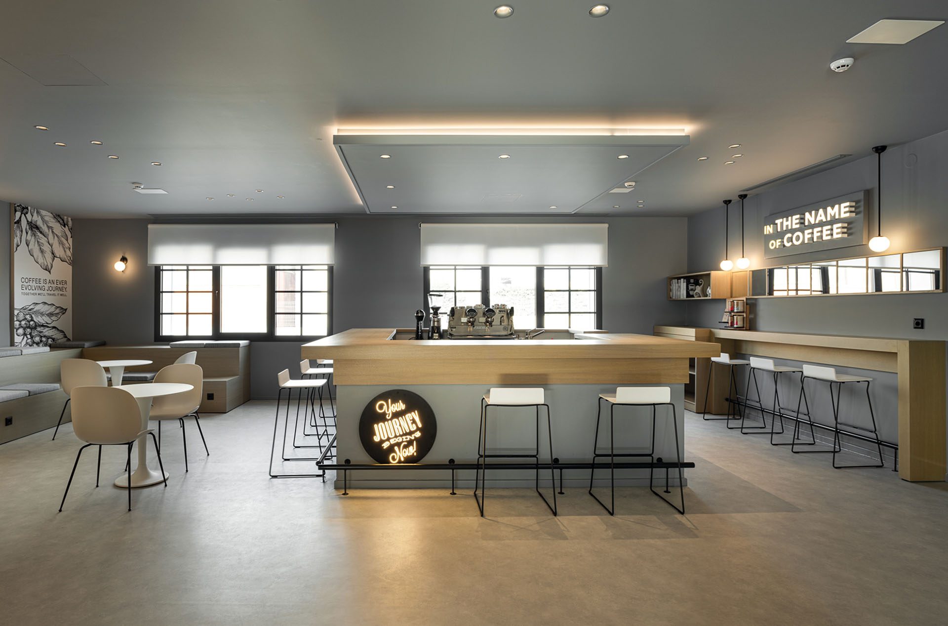 Visitor lounge and coffee bar on the ground floor of KAFEA TERRA offices